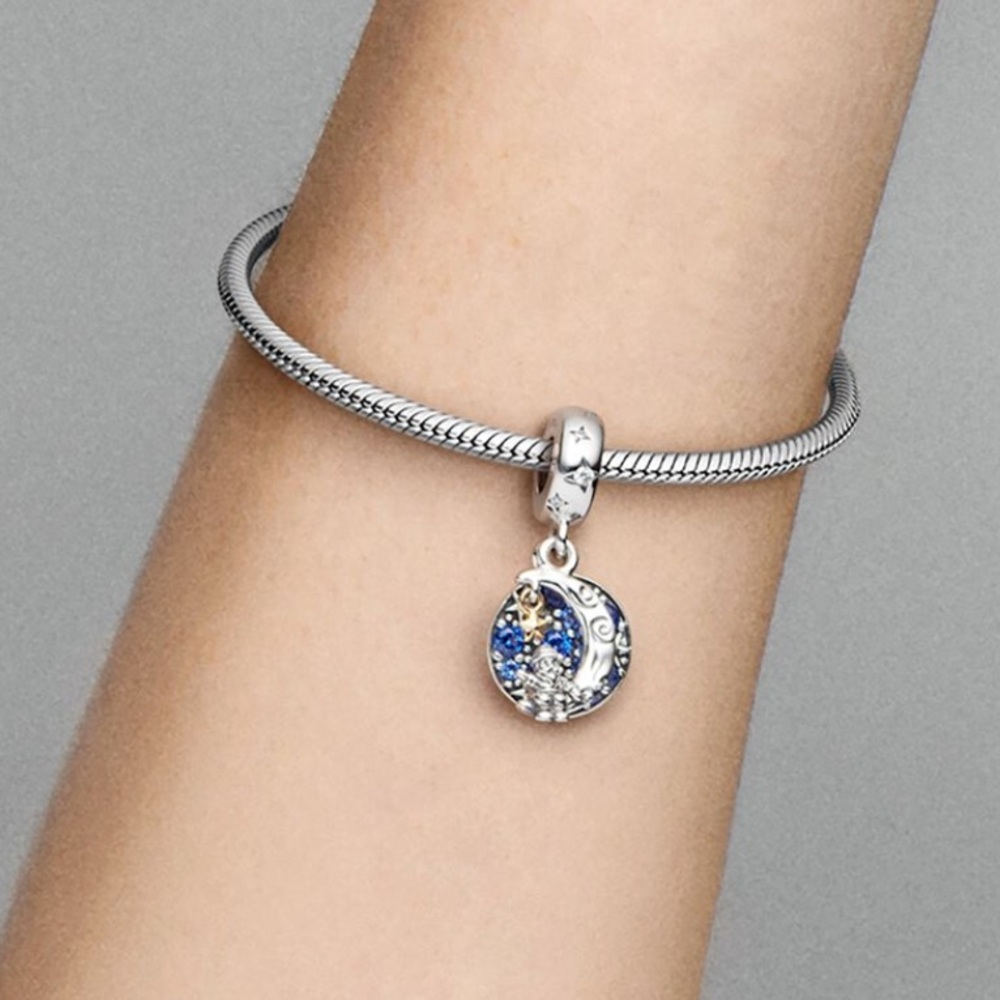 Pandora Santa dangle charm